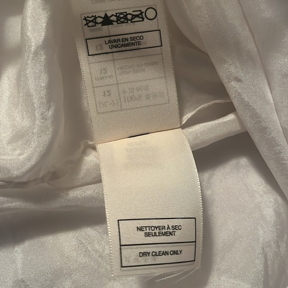 100% silk top with beautiful beading Leon Max limited edition - Picture 6 of 7